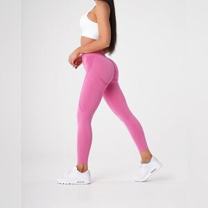 NVGTN - Bubble Gum Pink Contour Seamless Leggings - Brand New Condition!